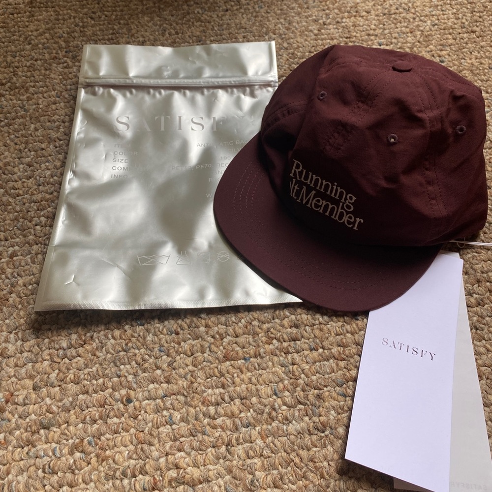 Satisfy Running Peaceshell running hat